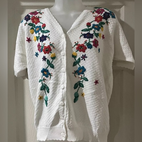 Y2K White Knit Cardigan With Floral Design Medium Alfred Dunner - Picture 1 of 5